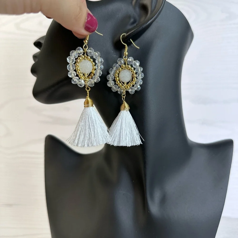 Handmade NEW Gold and‎ White Tassel Earrings with natural agate stone
